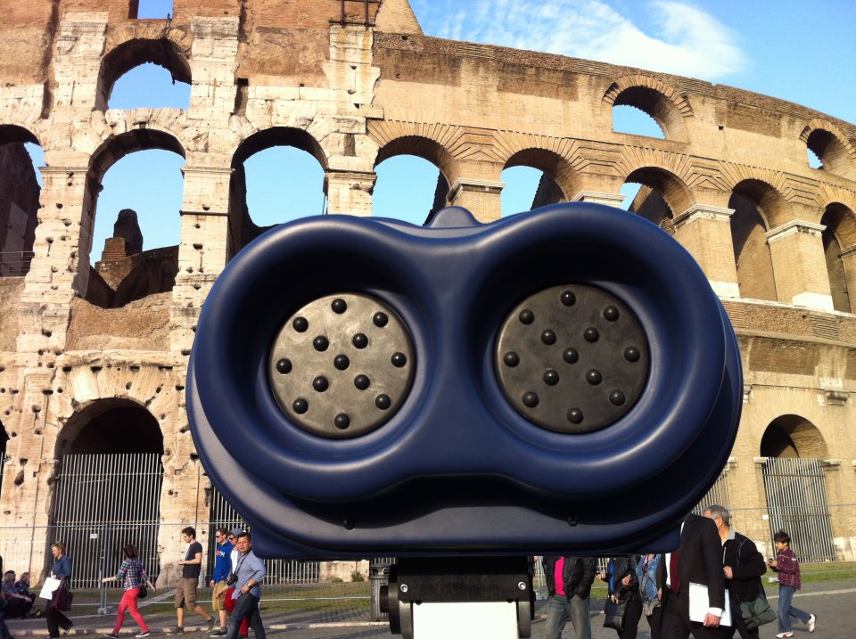 TimeMachineVisor in Rome, Colosseum square